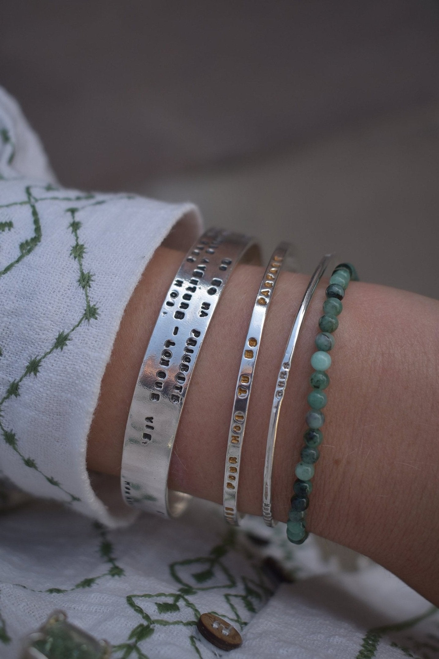 Mens personalised beaded bracelet silver bangle cuff mens bracelet personalised jewellery engraved bangle
Men’s jewellery style emeralds beads semi precious beaded bracelet