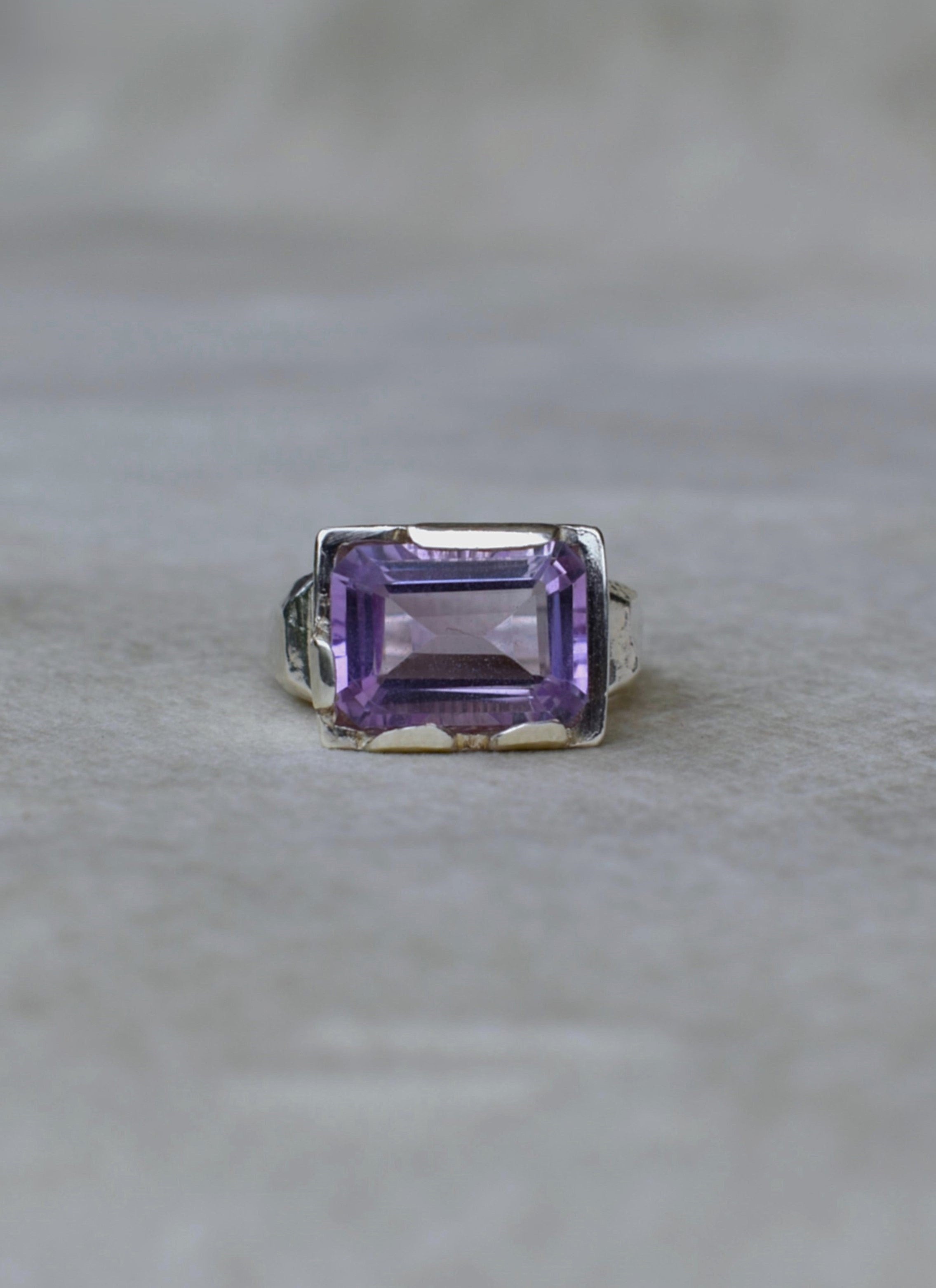 Rare unique special gemstone rings with precious and semi precious stones - aquamarine ring, emerald ring, tourmaline ring, blue topaz, pink topaz, citrine ring.
Engagement rings silver and gold 100% recycled precious metal. Tiffany engagement ring solitare diamond ring sparkle one of a kind.
