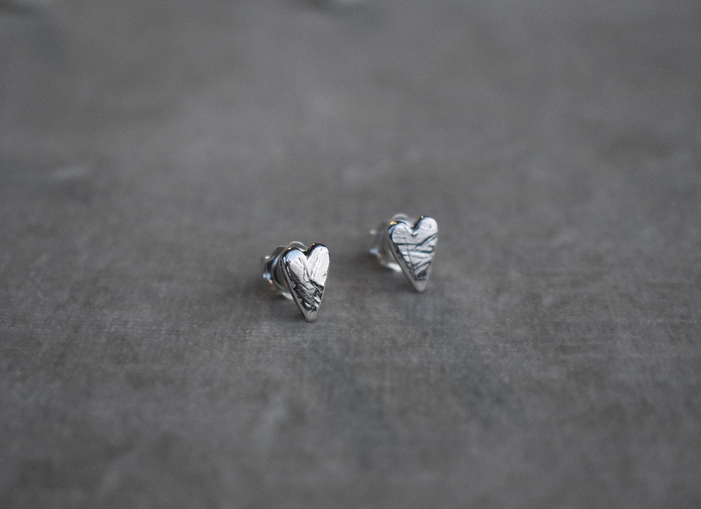 silver heart shaped stud earrings mini charm earrings gifts for her valentines love earrings heart studs