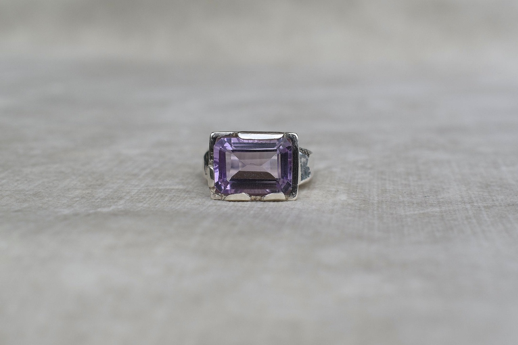 Rare unique special gemstone rings with precious and semi precious stones - aquamarine ring, emerald ring, tourmaline ring, blue topaz, pink topaz, citrine ring.
Engagement rings silver and gold 100% recycled precious metal. Tiffany engagement ring solitare diamond ring sparkle one of a kind.