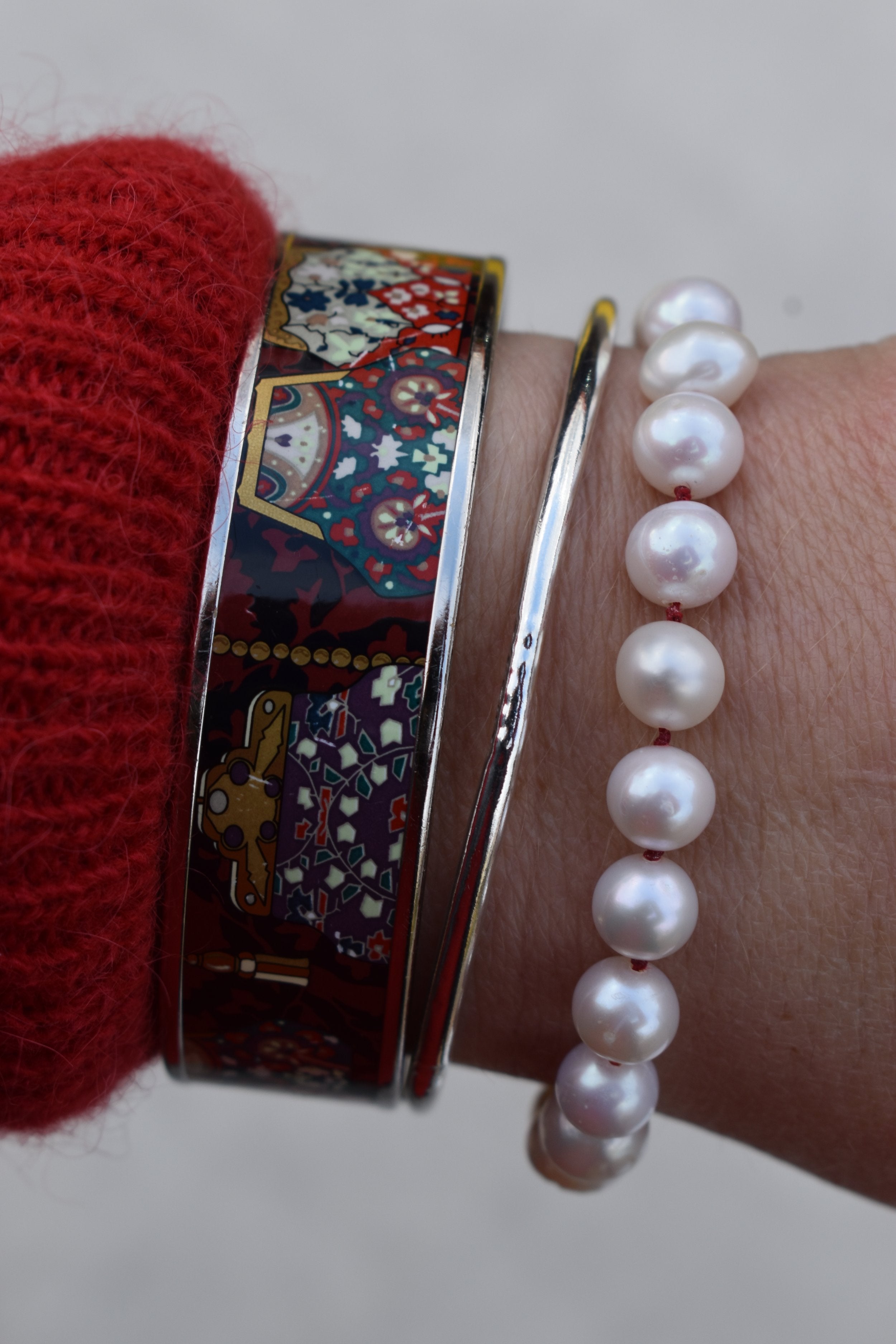Big freshwater pearls hand strung on natural silk. Can be worn alone or with a combination of other bangles from the collection. Pearl bracelet freshwater pearls cultured pearl jewellery bridal jewellery stacking bracelet wedding accessories