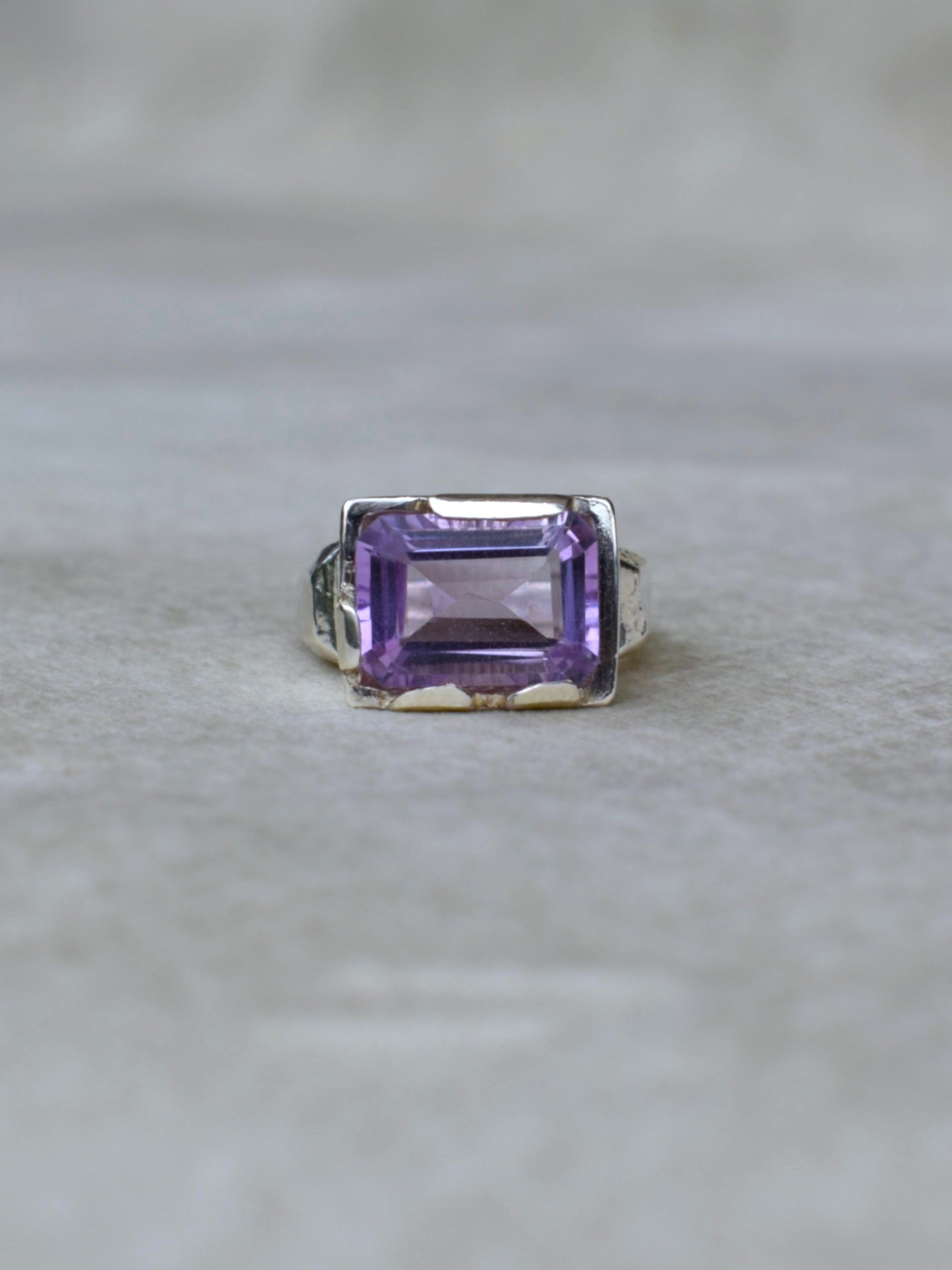 Rare unique special gemstone rings with precious and semi precious stones - aquamarine ring, emerald ring, tourmaline ring, blue topaz, pink topaz, citrine ring.
Engagement rings silver and gold 100% recycled precious metal. Tiffany engagement ring solitare diamond ring sparkle one of a kind.