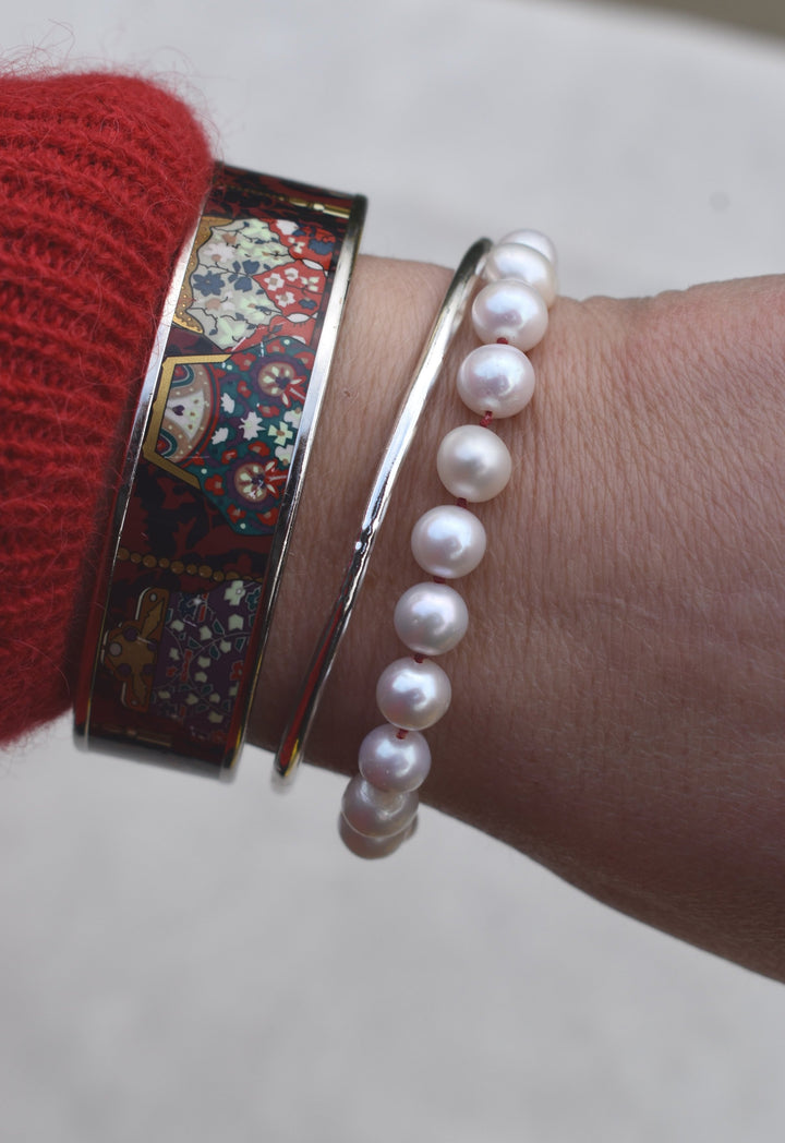 Big freshwater pearls hand strung on natural silk. Can be worn alone or with a combination of other bangles from the collection. Pearl bracelet freshwater pearls cultured pearl jewellery bridal jewellery stacking bracelet wedding accessories